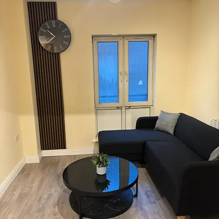 Excellent Location 2 R2 아파트호텔