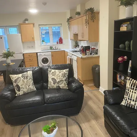 Excellent Location 2 R2 Dublino