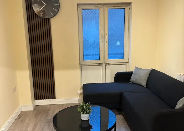 Excellent Location 2 R2 شقة فندقية