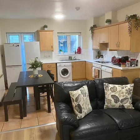 Hotel apartamentowy Excellent Location 2 R2